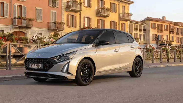 Hyundai i20 2027: тепер із 5G, ...