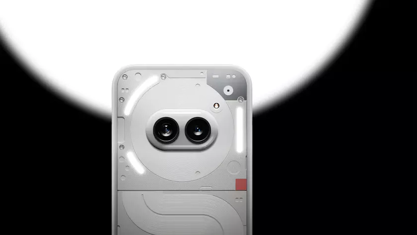 Чем Nothing Phone (2a) Plus будет отличаться от Nothing Phone (2a)