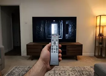 How to Choose the Best 55-Inch TV Under $1,000