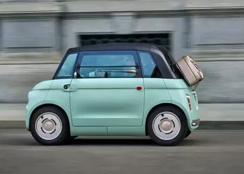 Fiat Topolino в США: почему американцы покупают итальянский «холодильник» вместо гольф-каров