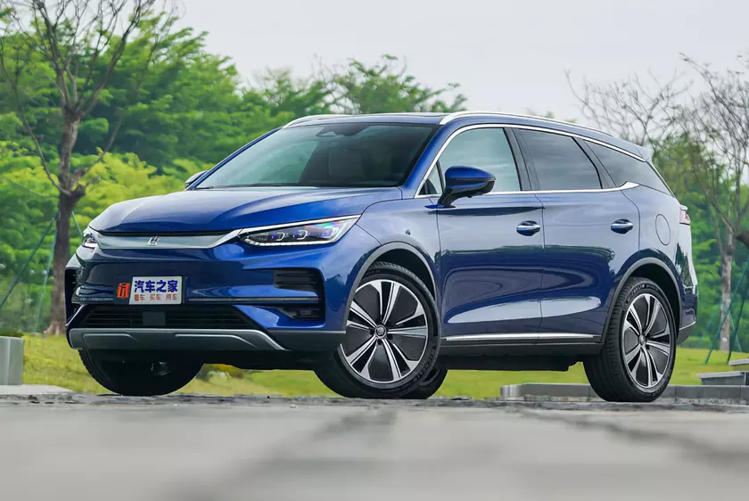 Китайский производитель автомобилей BYD обошёл Tesla по количеству проданных электромобилей в первой половине 2022 года