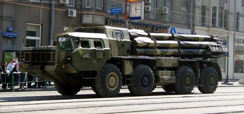 Изучение возможностей БМ-30 Смерч: Технологический обзор