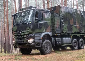 Daimler Truck получила крупный заказ от Бундесвера на грузовики Mercedes Arocs