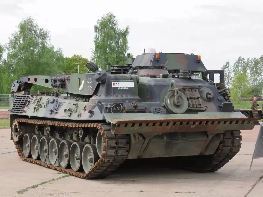 Германия передала Украине пять Bergepanzer 2 — это бронированные ремонтно-эвакуационные машины на танковом шасси Leopard 1