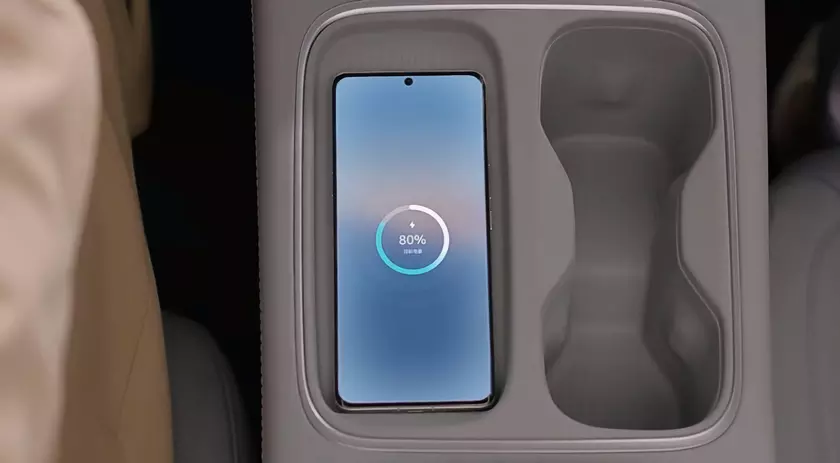 Nio Phone получит поддержку быстрой зарядки с мощностью в 100 Вт