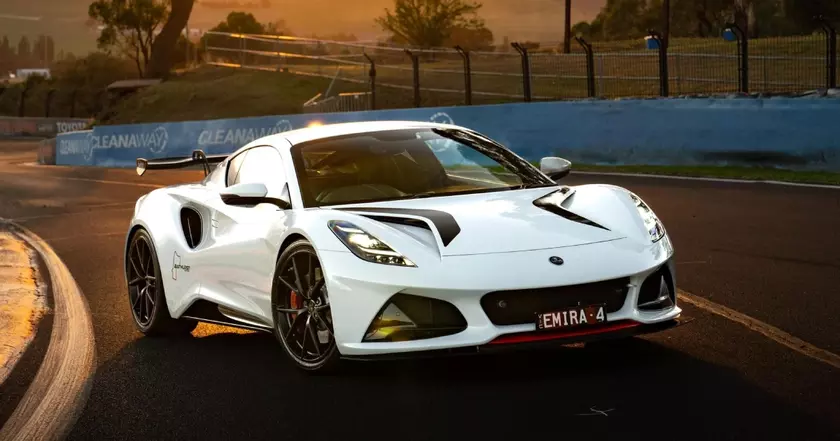 Descubre la Lotus Emira: La Edición Turbo Bathurst que Impresiona