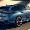 Peugeot 308 SW in urban conditions