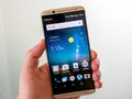 post_big/ZTE-Axon-7.jpg