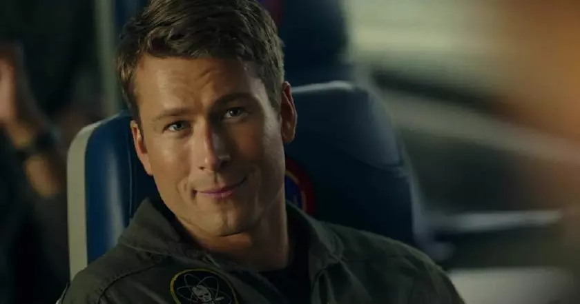 Звезда "Top Gun", Глен Пауэлл, намекает на третий фильм: "Скоро будут анонсированы интересные события"