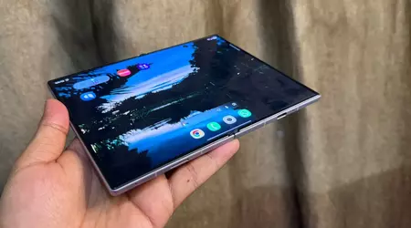 Galaxy Z Fold 8: гнучкий екран виявився надто «піддатливим» у кутах