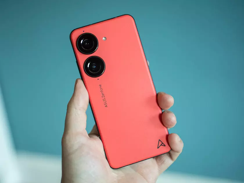 Инсайдер: ASUS готовит к релизу флагманский смартфон Zenfone 11 Ultra