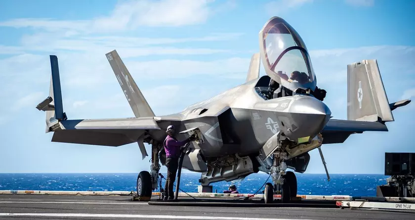 Истребители F-35 Lightning II сохранят двигатели F135, если не произойдёт ничего катастрофического