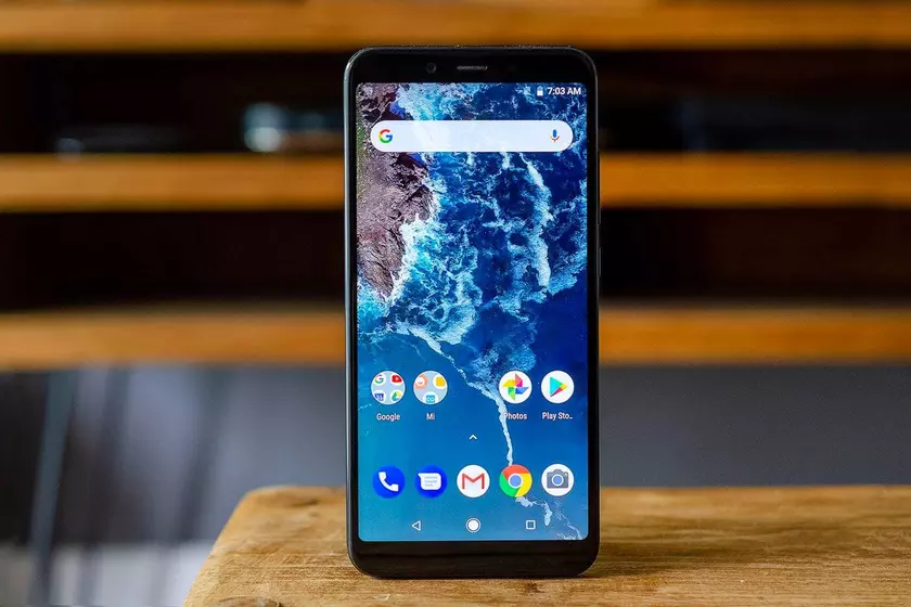 Xiaomi Mi A2 обновился до Android 10