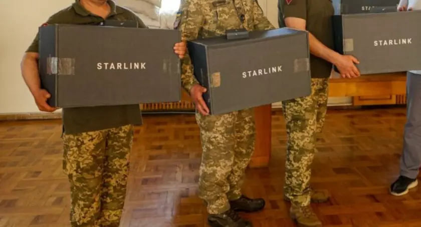 Украинские защитники остаются на связи благодаря Starlink