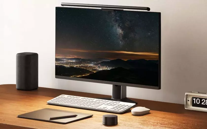 Лампа Mijia Monitor Light Bar 2 на мониторе