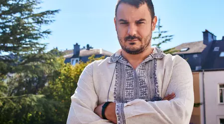 Інтерв'ю з Денисом Довгополим: потрібно доносити меседж усім компаніям - "Якщо ти залишився в росії - тобі буде боляче"