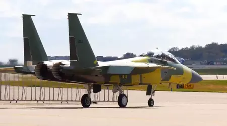 Boeing espère remettre à l'armée de l'air américaine le premier chasseur F-15EX Eagle modernisé dans sa configuration finale d'ici à la fin du mois de novembre - les livraisons ont été retardées d'un an.