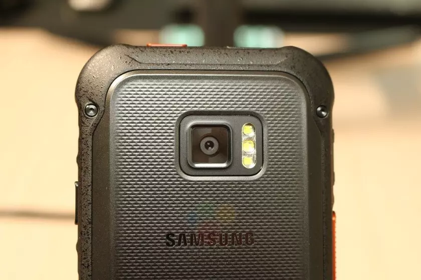 Samsung возрождает линейку защищенных смартфонов Galaxy Xcover