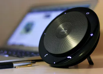 Обзор Jabra Speak 710: крутой спикерфон для переговоров и музыки 