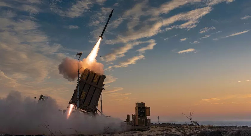 Корпус морской пехоты США покупает три батареи систем противовоздушной обороны Iron Dome с 44 пусковыми установками и 1840 ракетными перехватчиками Tamir