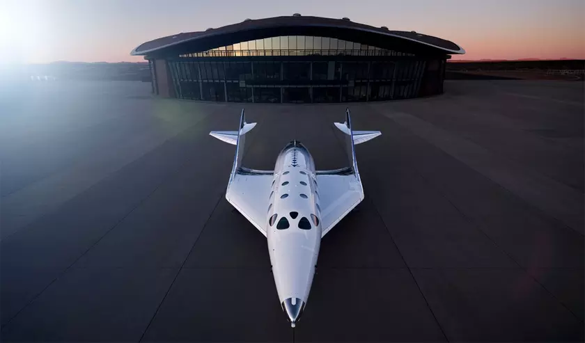 Новый космоплан Virgin Galactic в цеху