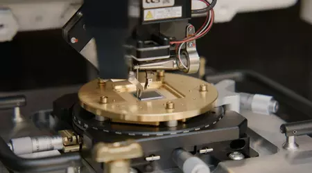 Amazon announced Ocelot, the company's new processor for quantum computing