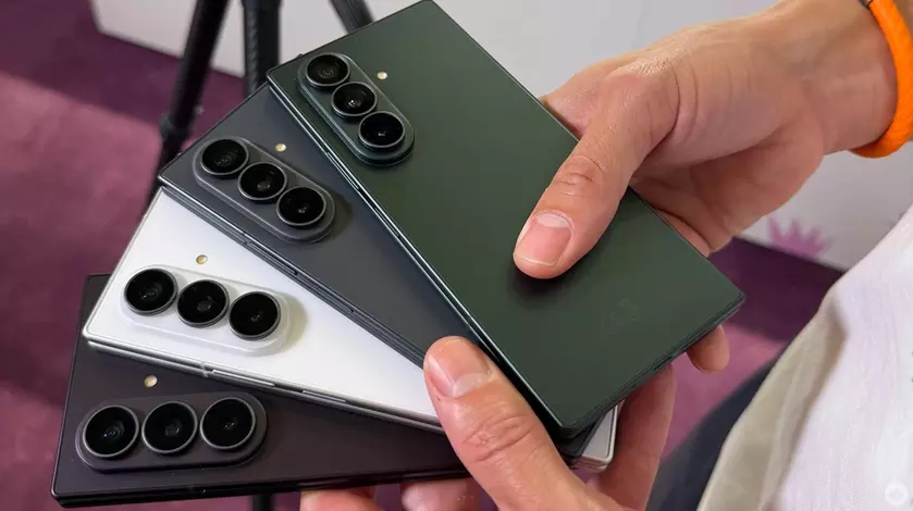 Exploring the Future: Samsung's Galaxy Z Fold 8 Ultra Debuts
