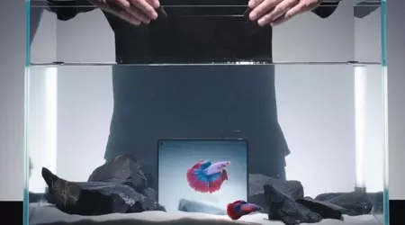 Vivo X Fold 5 можна занурювати до 3 метрів і складати 1000 разів під водою (відео)