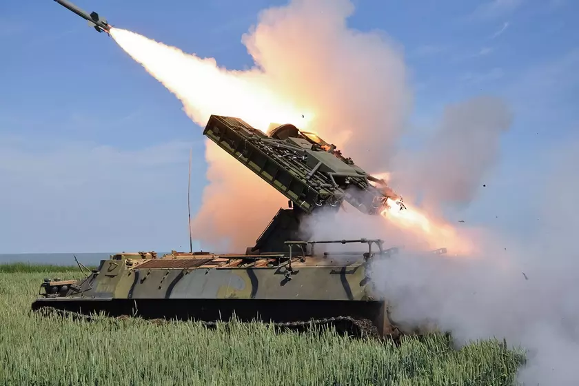ВСУ с помощью зенитно-ракетного комплекса «Стрела-10» сбили компактный разведывательный БПЛА рашистов