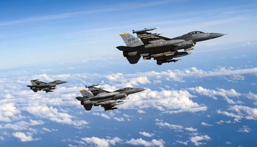 Northop Grumman тестирует систему радиоэлектронной борьбы Viper AN/ALQ-257 для истребителей F-16 на эмуляторе ВВС США
