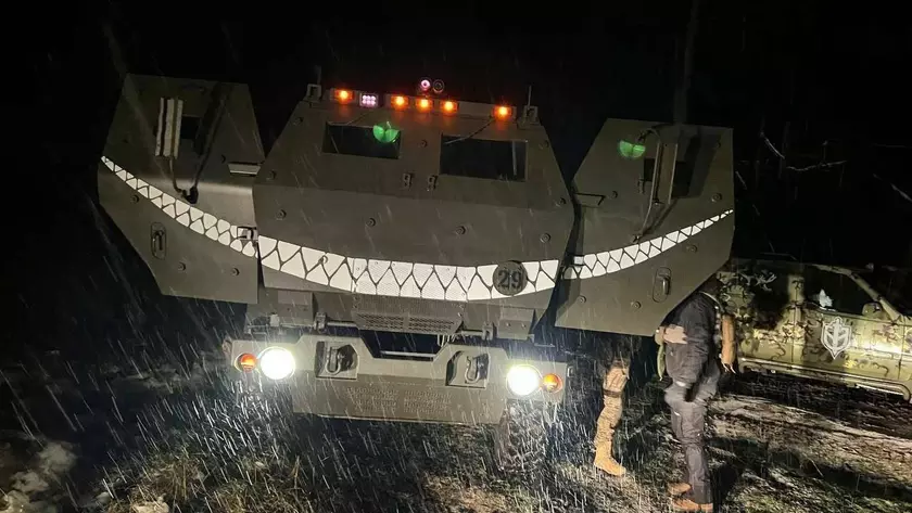 Brickmania создала украинский улыбающийся LEGO-HIMARS стоимостью $225