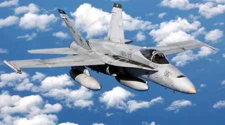 In recent weeks, the United States has lost its second F/A-18 Super Hornet: it fell into the sea again