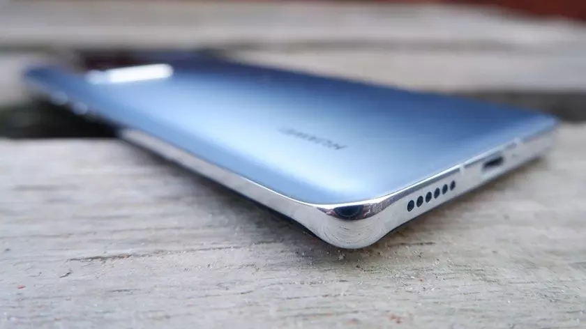 Слух: Huawei перенесла презентацию флагманов P50 на июнь