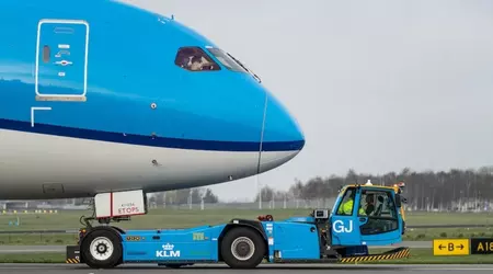 KLM commissioned the first electric aircraft tow tractors at Schiphol Airport