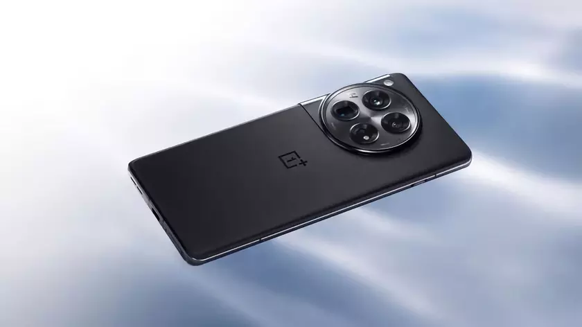 В интернете появились новые подробности о флагмане OnePlus 13