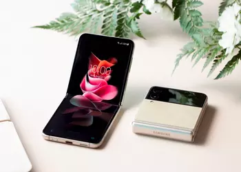 Samsung has taken over almost the entire foldable smartphone market, and the Galaxy Z Flip 3 is far more popular than the Galaxy Z Fold 3