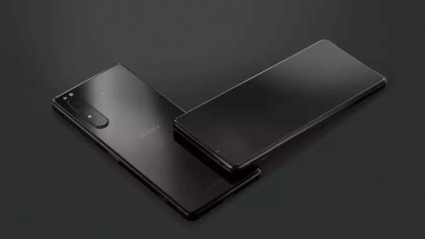 Sony начала обновлять флагманы Xperia 1 II до Android 11