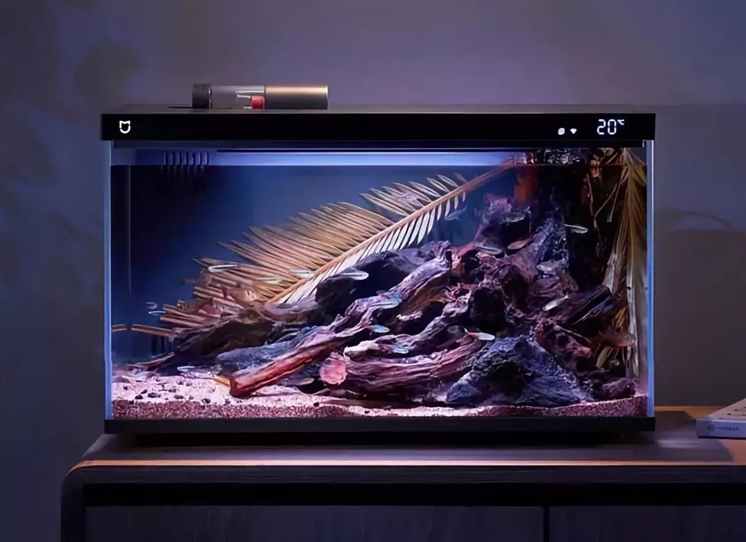 Xiaomi представила умный аквариум с фильтром для воды, датчиком температуры, RGB-подсветкой и функцией удалённого кормления рыб