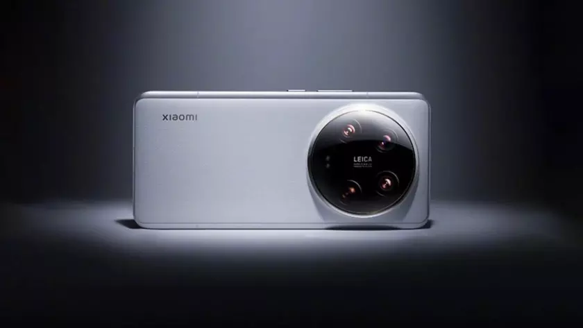 Представлен Xiaomi 14 Ultra: титановая версия, камера с дюймовым сенсором и переменной диафрагмой, двусторонняя спутниковая связь и цена от $900