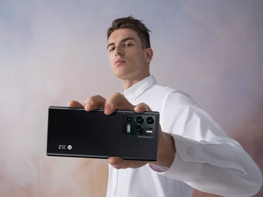 ZTE Axon 30 Ultra: первый смартфон с тройной 64 МП камерой за $720