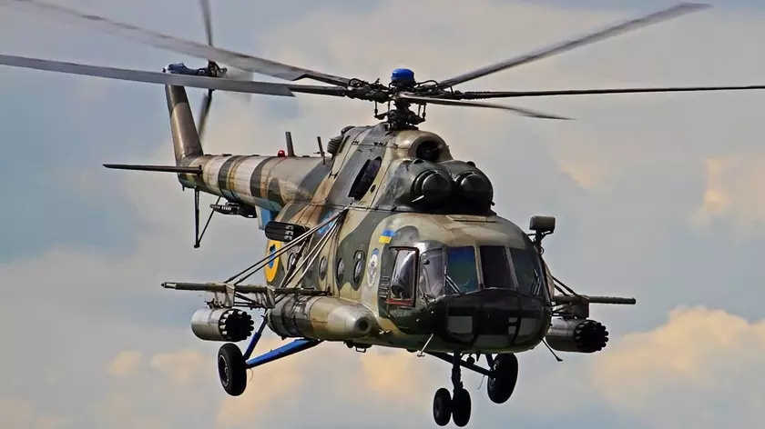 ВСУ показали зрелищное видео, как вертолёт Ми-8 с помощью ракет С-8 и 23-мм пушек уничтожает позиции противника