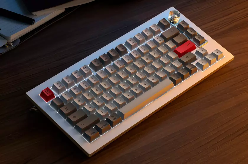 OnePlus Keyboard 81 Pro дебютировала на глобальном рынке: механическая клавиатура с RGB-подсветкой и батареей на 4000 мАч за $219