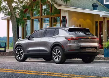Majority of electric car owners in US won't go back to petrol cars - study