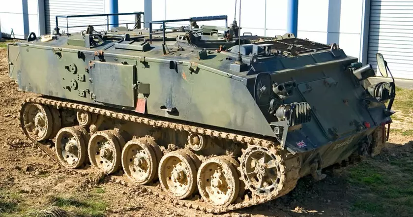 Волонтеры закупили для "Азова" 17 бронемашин в Британии