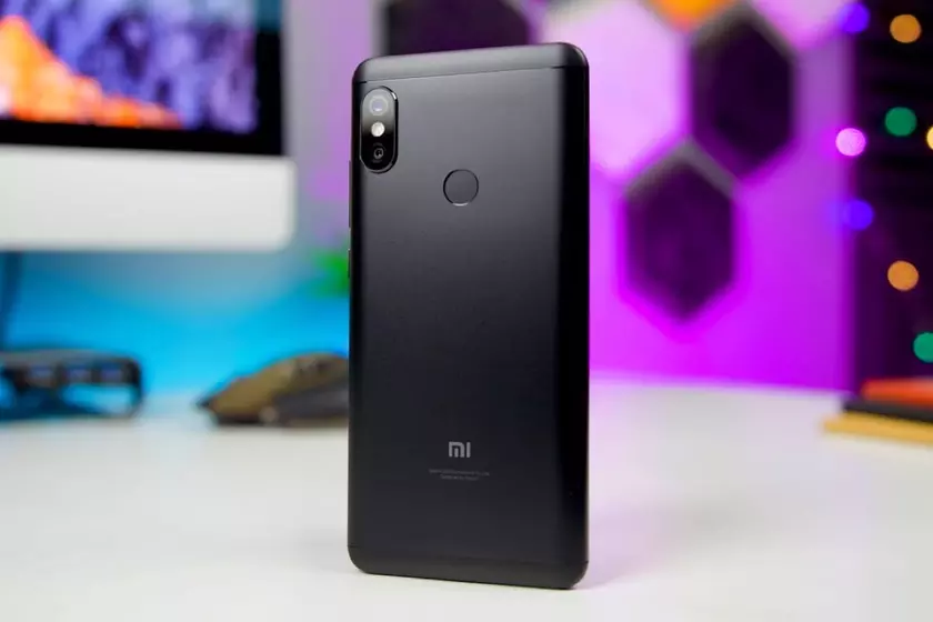 Новые подробности о Mi 6X (Mi A2): Xiaomi намекает на искусственный интеллект
