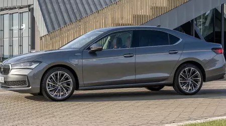 Потужність 200 кВт: у Škoda Superb з'явилася нова PHEV-версія