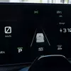 Миниатюра Kia PV5 WAV в городском окружении
