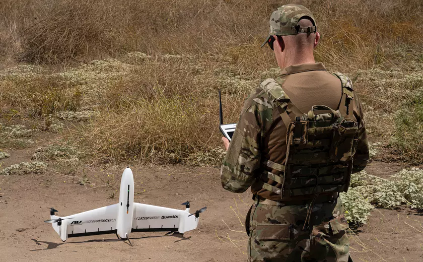 У ВСУ на фронте заметили редкий разведывательный БПЛА Quantix Recon компании Aerovironment