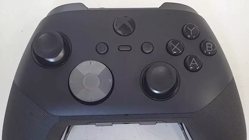 Xbox Elite 3: утечка изображений нового контроллера