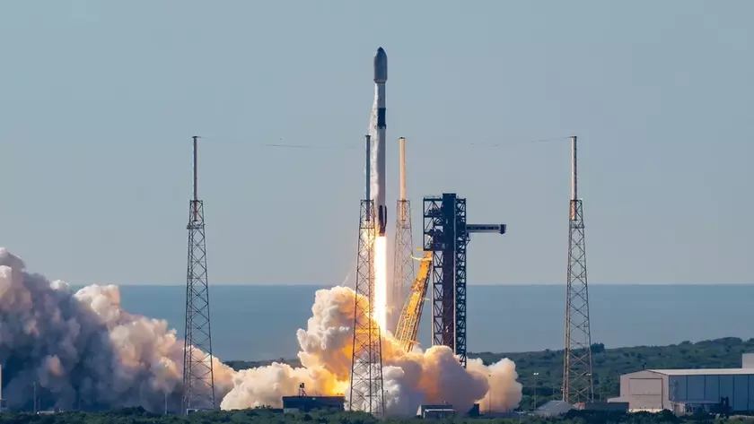Falcon 9: Новый старт SpaceX с космодрома Флориды